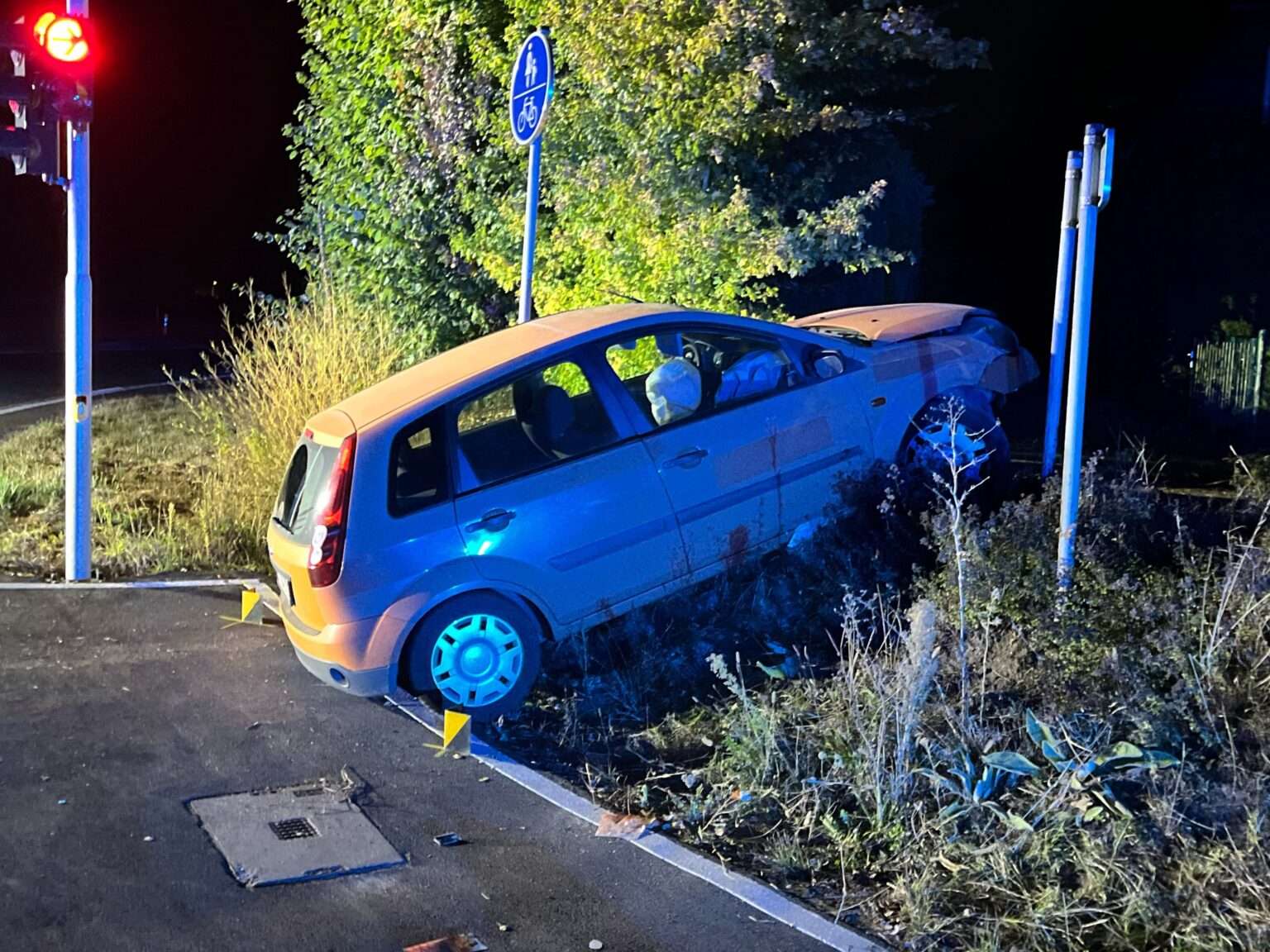 Unfall Weseler Straße in Senden-Bösensell: Gestohlenes Auto verunglückt