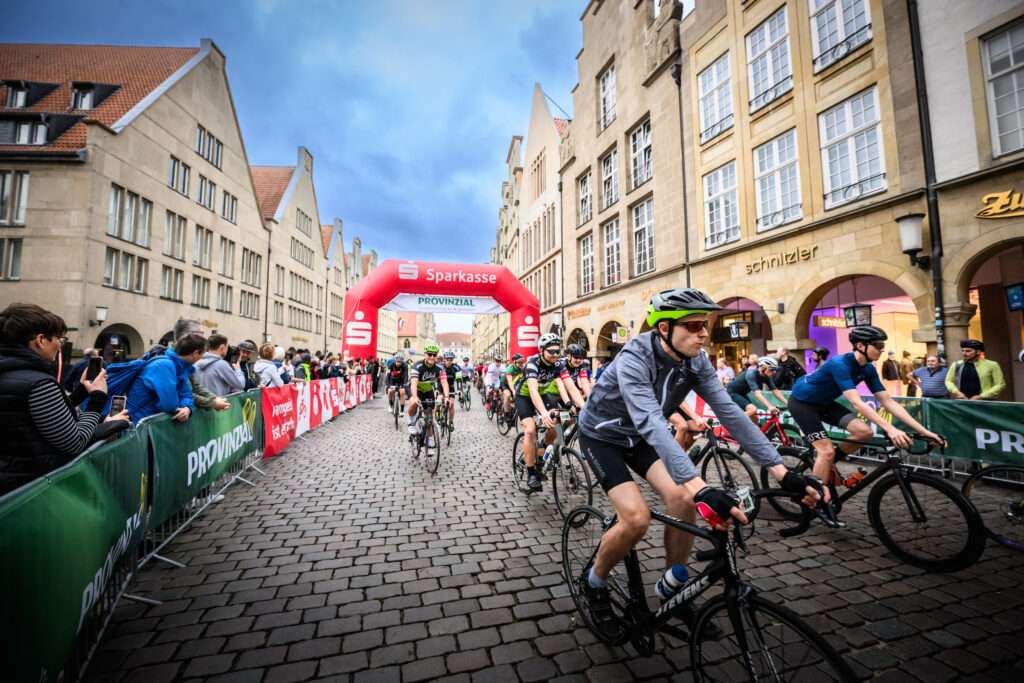 Straßensperrungen und Busumleitungen beim Münsterland Giro: Am 3. Oktober wird Münster zur Radsportstadt. Alle Infos zu Sperren und Umleitungen hier.