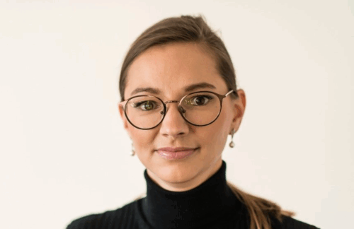 Linda Wienkamp gestaltet mit der Konzeptbude in Münster neue Arbeitswelten – nachhaltig, generationenübergreifend und strategisch durchdacht. Ein Blick hinter die Kulissen.