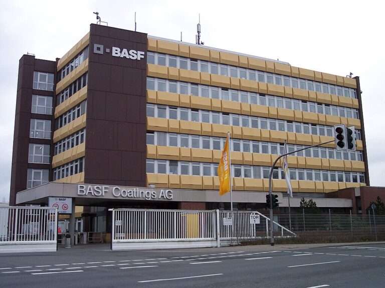 BASF verkauft seine Lacke-Sparte an Carlyle. Was das Milliarden-Geschäft für den Standort Münster-Hiltrup bedeutet.