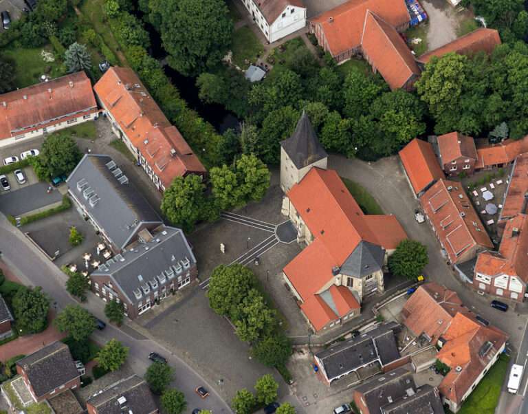 Die CDU Münster-West fordert ein Vereins- und Bürgerhaus für Nienberge. Zwei Standorte stehen zur Diskussion.