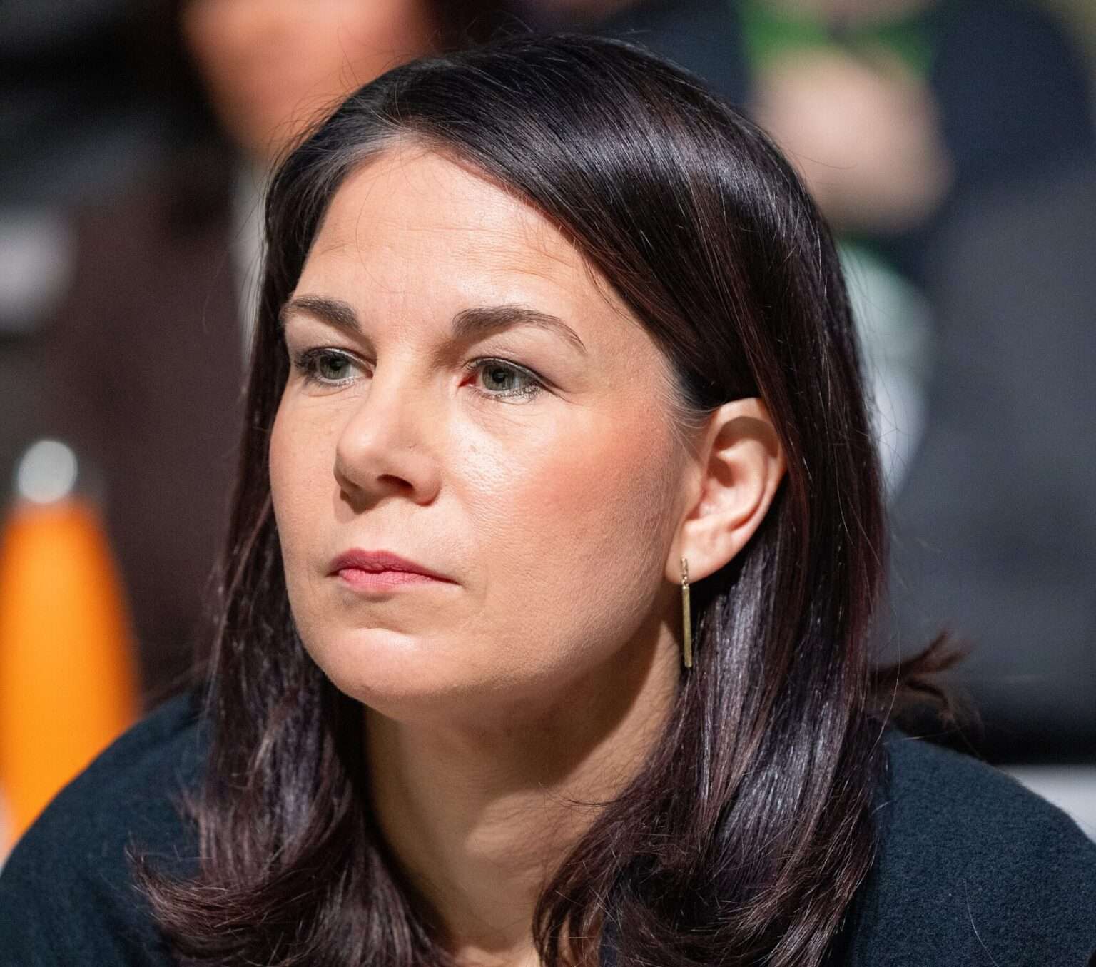 Eine 47-jährige Münsteranerin hat die frühere Außenministerin Annalena Baerbock beleidigt und volksverhetzende Inhalte verbreitet. Das Landgericht verhängte eine Geldstrafe.