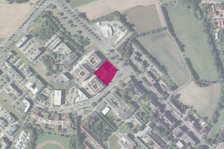 An der Steinfurter Straße soll im rot markierten Bereich ein fünfgeschossiger Neubau mit 124 öffentlich geförderten Apartments für Auszubildende und Studierende entstehen. An der Steinfurter Straße soll im rot markierten Bereich ein fünfgeschossiger Neubau mit 124 öffentlich geförderten Apartments für Auszubildende und Studierende entstehen. ©Stadt Münster/OpenGeodata.NRW