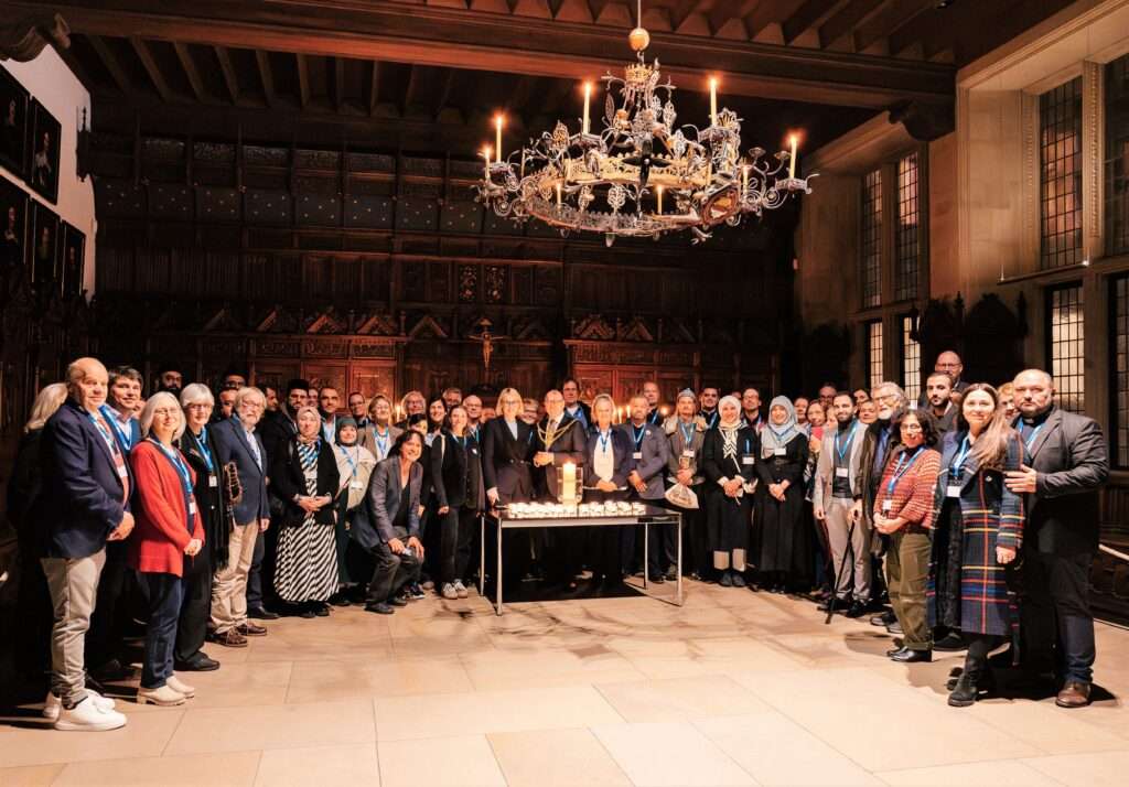 34 Religionsgemeinschaften kamen im Friedenssaal Münster zusammen, um ein Zeichen für Frieden und Toleranz zu setzen.