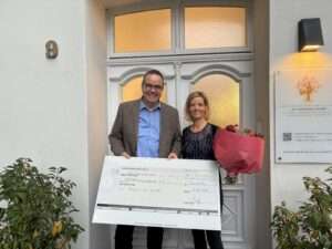 Große Spendenaktion in Münster: Kinderarztpraxis unterstützt Herzenswünsche e.V.