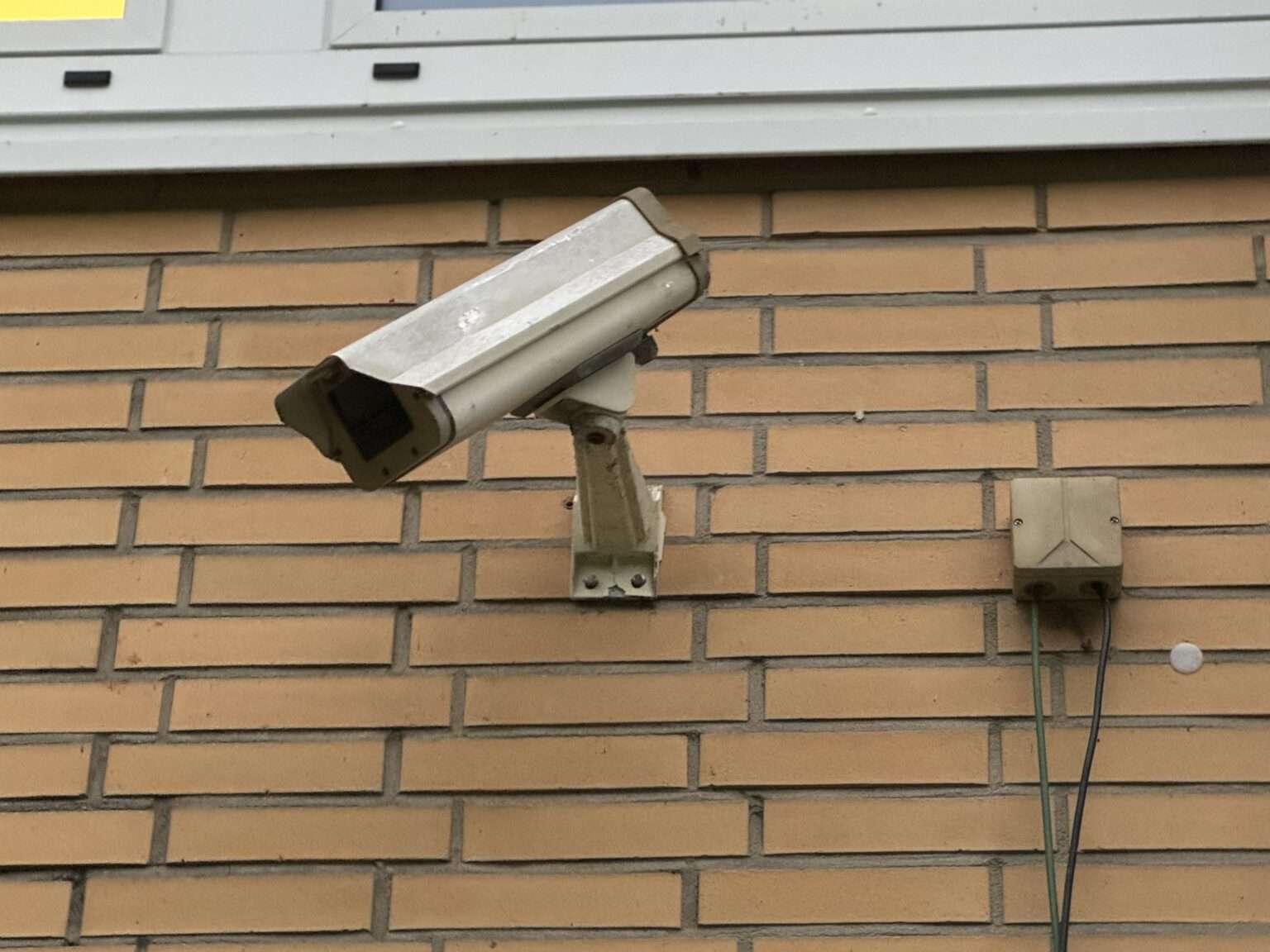 Videoüberwachung an Schulen in Münster soll ausgeweitet werden. Auch Zugangssperren und neue Regeln für Schulhöfe sind geplant.