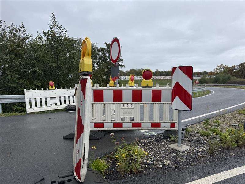 Sperrung der B54 bei Steinfurt in Fahrtrichtung Münster
