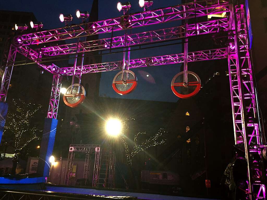 Paul Stöckel aus Tecklenburg überzeugt in Staffel 10 von Ninja Warrior Germany und erreicht nach starkem Vorrundenlauf erneut das Halbfinale.