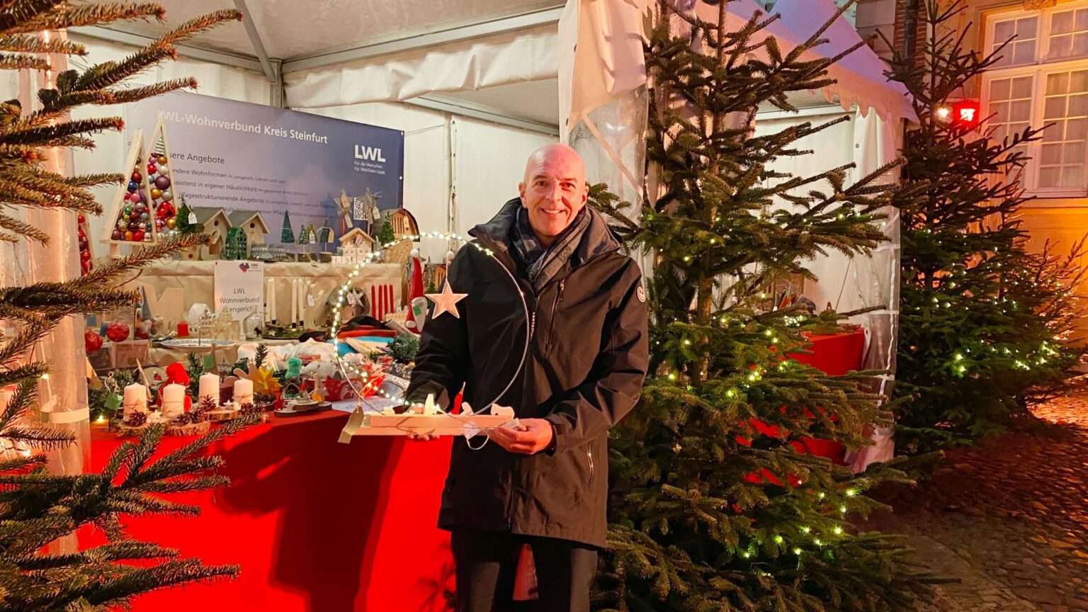 Münster bekommt Zuwachs: Der LWL-Weihnachtsmarkt Münster erweitert das Adventsangebot im Erbdrostenhof mit inklusiven Produkten und festlicher Atmosphäre.