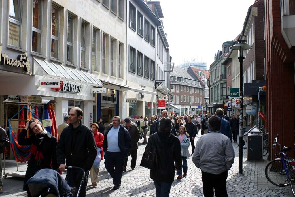 In der Salzstraße Münster eröffnet Street One Studio eine neue Filiale – Nachfolger der Modekette Zero. Eröffnung im Herbst 2025 geplant.