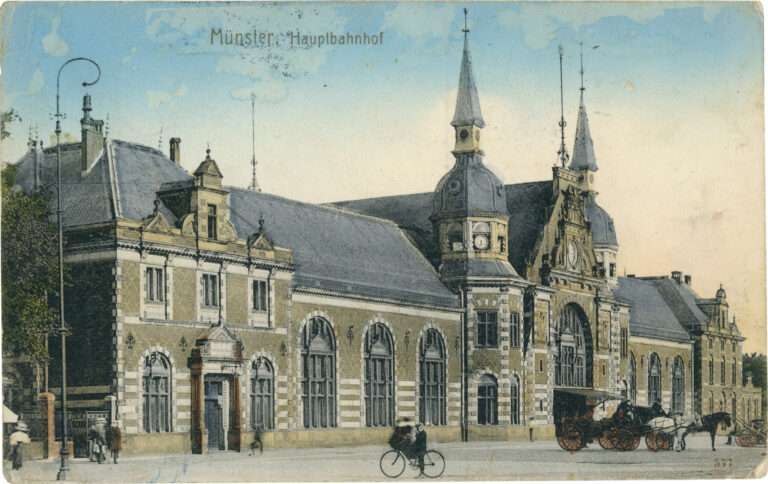 Ausstellung „Münster auf alten Postkarten“ : Das Stadtmuseum Münster zeigt den Wandel rund um den Bahnhof. Laufzeit 8.11.–12.4.2026, Führungen und Katalog.
