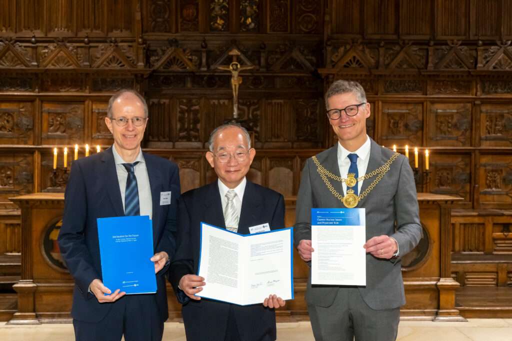 In Münster fordern Physikgesellschaften Abrüstung und verantwortliche Nutzung der Wissenschaft.