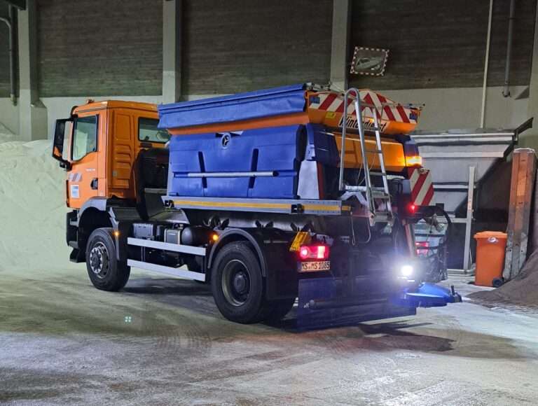 Erste Glätte in Münster: Der Winterdienst ist im Einsatz. Alle Infos zu Vorbereitung, Räumpflichten und Verkehrssicherheit.