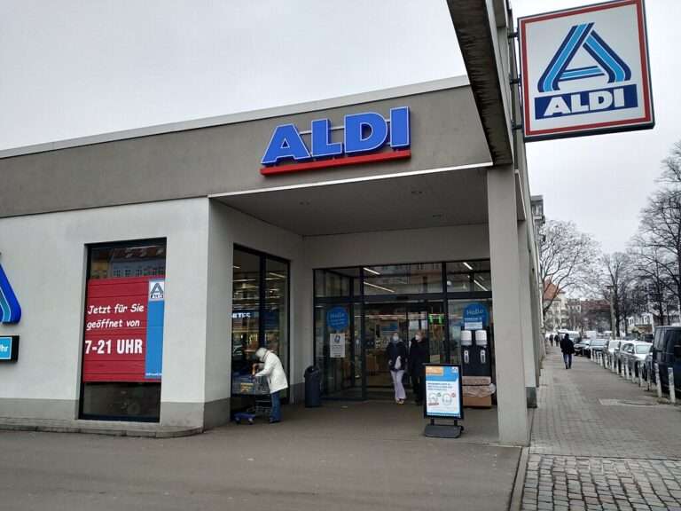 Aldi eröffnet am 4. Dezember den neuen Markt am Albersloher Weg in Münster. Größerer Standort, moderne Filiale und neue Parkplätze.