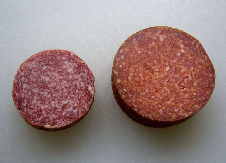 Italienische Salami wird wegen Keimbelastung zurückgerufen. Verkauf auch in NRW möglich. Was Verbraucher in Münster jetzt wissen müssen.