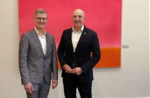 Münsters Oberbürgermeister Tilman Fuchs besucht den LWL. Gespräche über Wohnen, Inklusion und die Skulptur Projekte 2027.