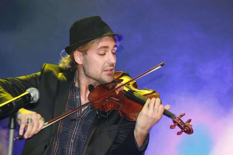 David Garrett tritt am 17. April 2026 in Münster in der Halle Münsterland auf. Star-Geiger präsentiert „Millennium Symphony“ zum 100-jährigen Jubiläum.