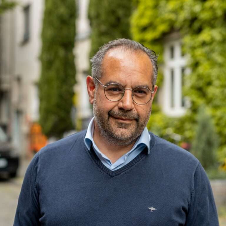 Christoph Kattentidt legt sein Ratsmandat in Münster nieder. Katie Foreman rückt nach, die Grünen besetzen ihre Fraktionsspitze neu.