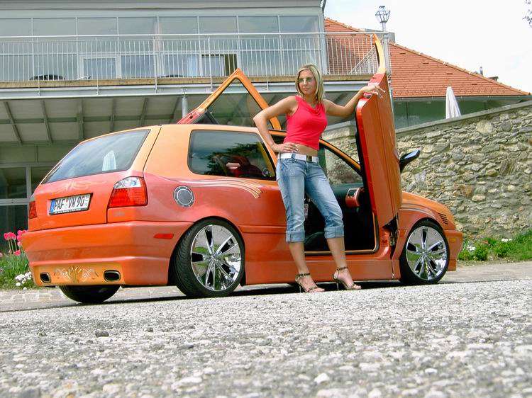 Polizei NRW warnt vor einem internationalen Tuner-Treffen am Samstag. Auch die Polizei Münster beteiligt sich am Sondereinsatz und kündigt Kontrollen an.