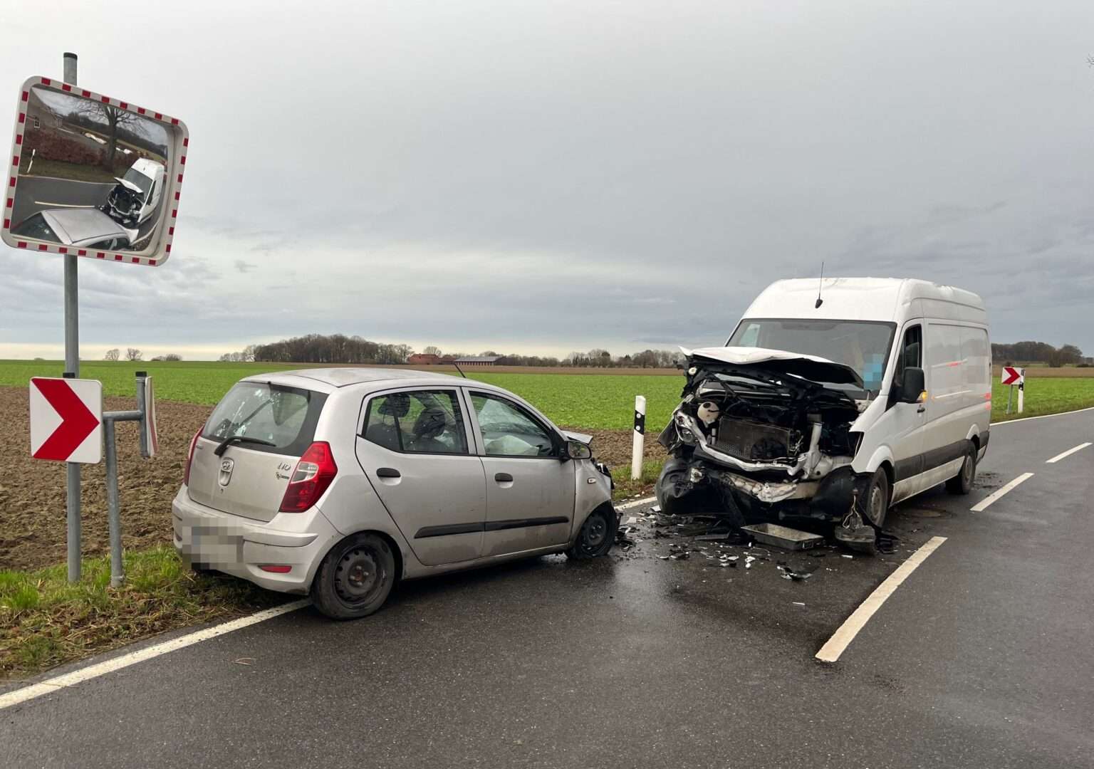 Kollision auf der K38 bei Esking: Polizei Coesfeld ermittelt nach Unfall