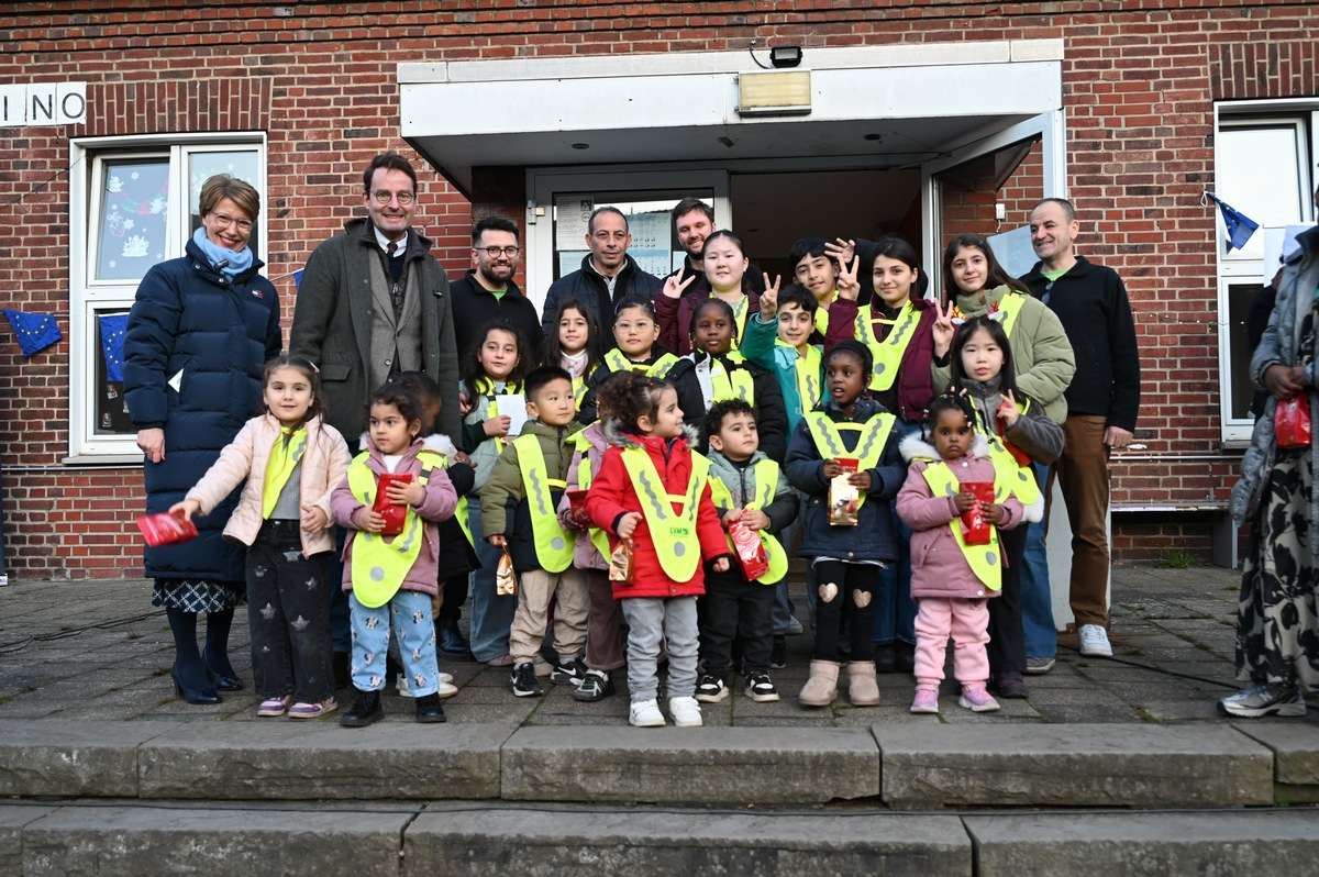 Erstes Winterfest in der ZUE Münster bringt Bewohner, Polizei und Partnerinstitutionen zusammen und setzt auf Begegnung als Schlüssel zur Integration.