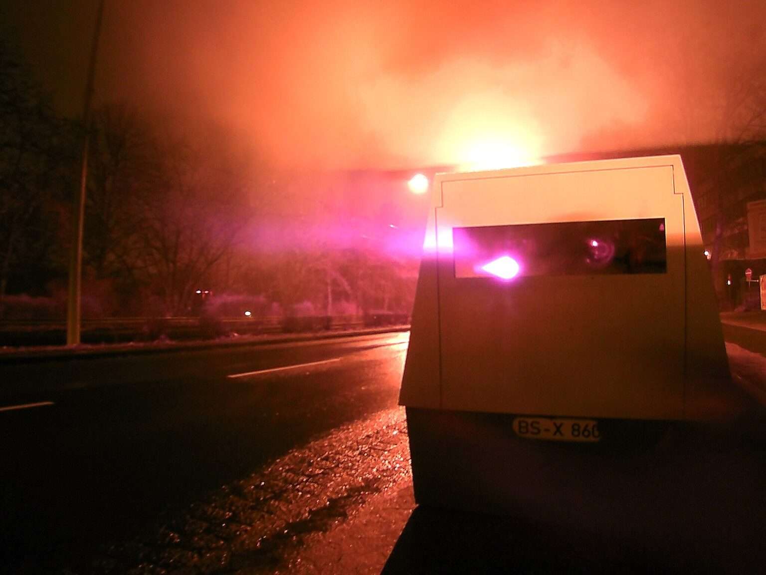 200 statt 100 km/h: Polizei erwischt Raser auf der A30 bei Lotte