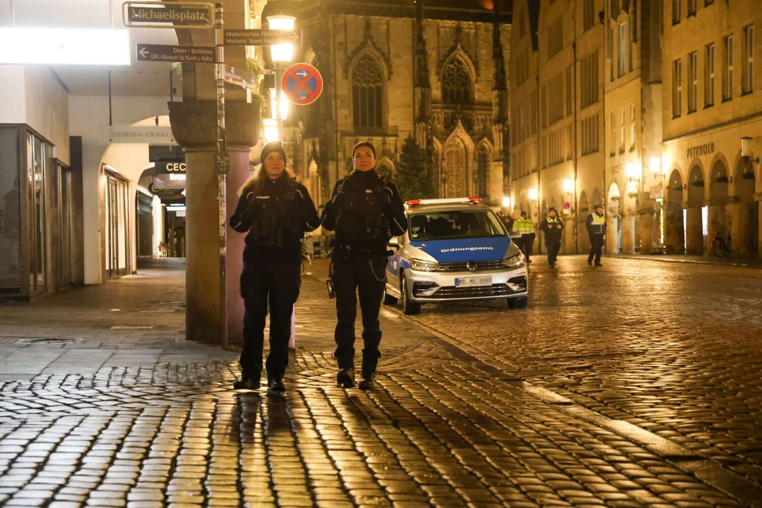 Angriffe auf Feuerwehr und Polizei – Münsters Silvesternacht sonst ruhig