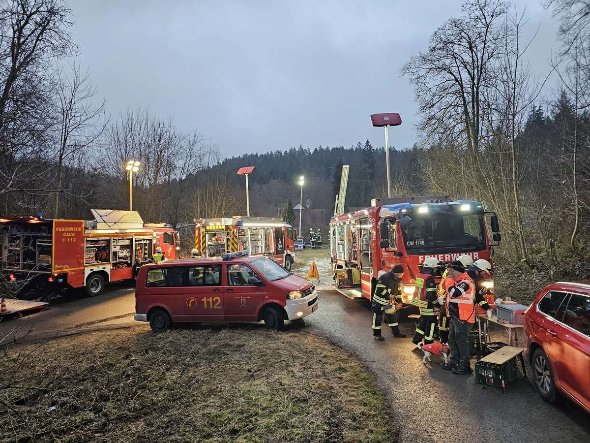 Regionalzug prallt bei Calw gegen Felsblock Zugunfall