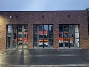 Autobrand in Tiefgarage am Hafenplatz in Münster