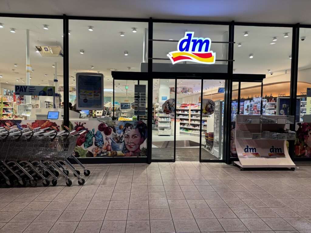 Der dm-Markt in der Marktallee Münster öffnet am 4. Februar nach Umbau wieder. Neue Einrichtung und Services für Kundinnen und Kunden.