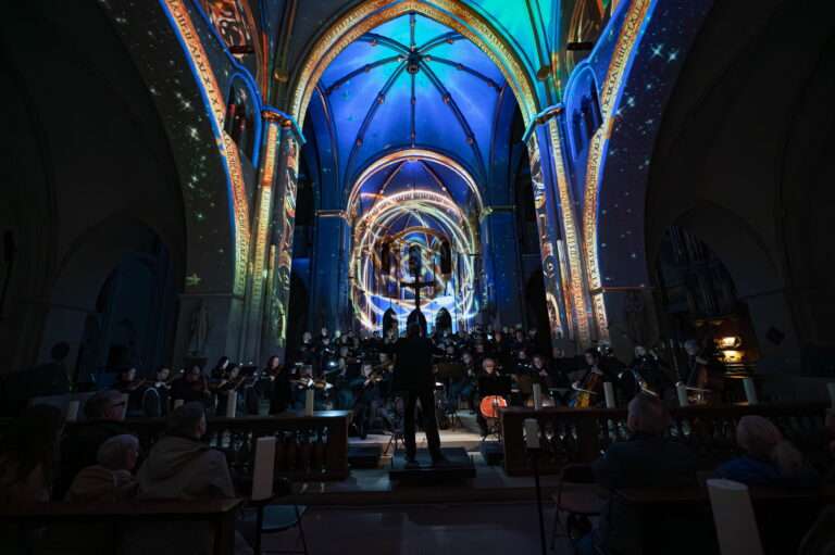 120.000 Besucher, alle Termine ausverkauft: Das Licht-Event LUMINISCENCE feiert einen erfolgreichen Abschluss im St.-Paulus-Dom Münster.