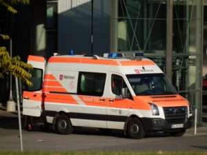 Neues Malteser-Zentrum an der Weseler Straße in Münster bündelt Verwaltung, Rettungsdienst und soziale Hilfe unter einem Dach.