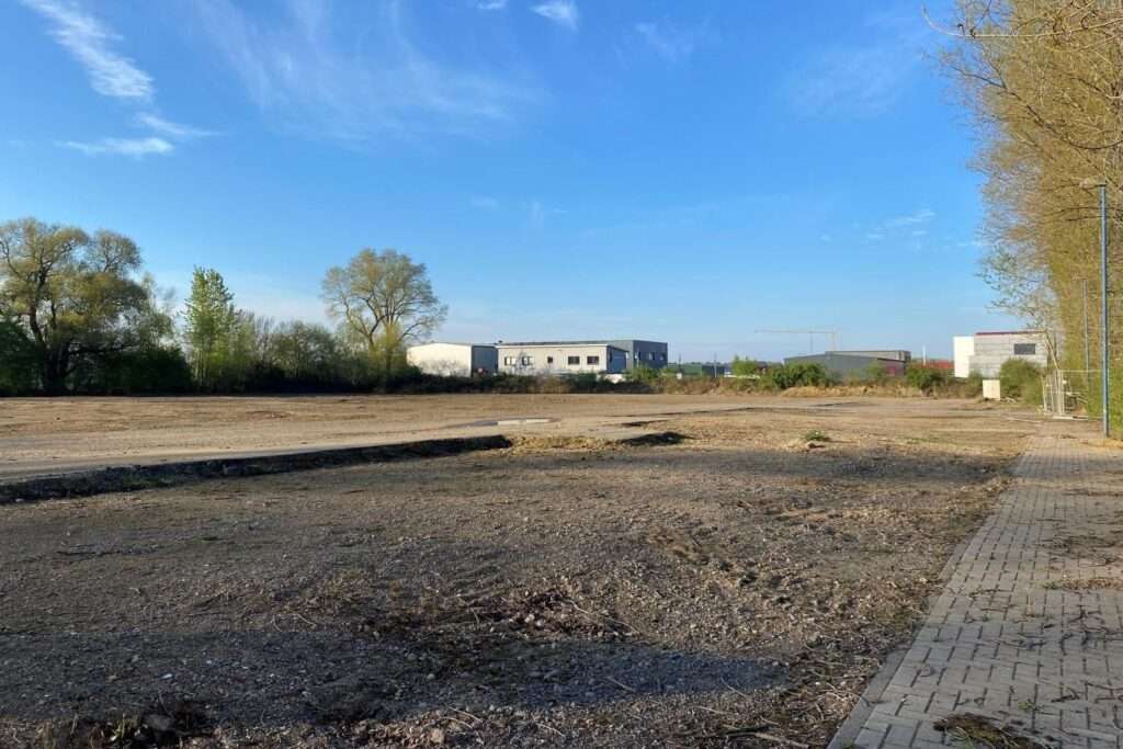 : In Dülmen entsteht eine neue Zentrale Unterbringungseinrichtung. Ab April 2026 sollen dort bis zu 450 Geflüchtete unterkommen.