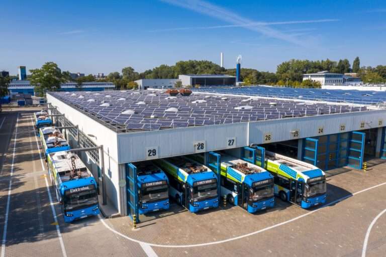 Münster plant, den Busverkehr ab 2028 für zehn Jahre an eine neue Stadtwerke-Tochter zu vergeben. Rat entscheidet am 25. März.