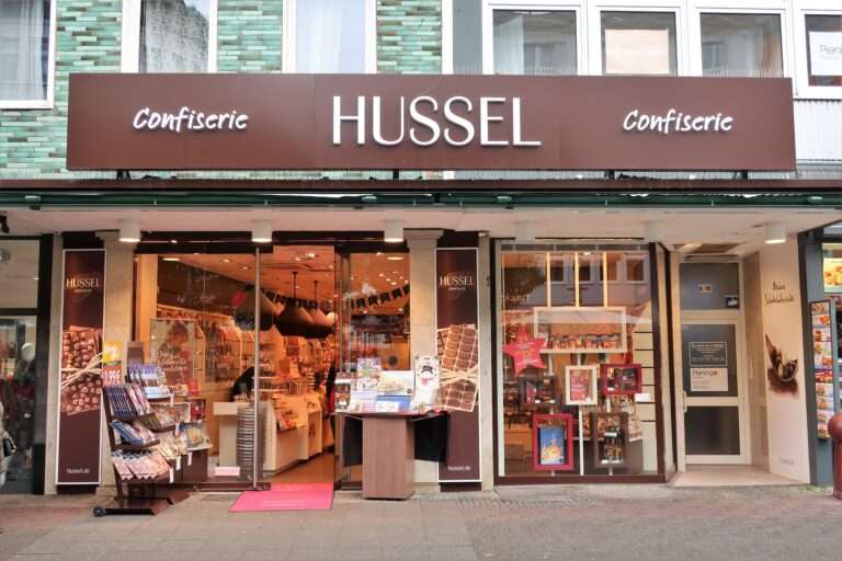 Hussel schließt nach 63 Jahren an der Ludgeristraße in Münster. Hintergrund sind Insolvenzen und die Neuaufstellung unter Viba Sweets.