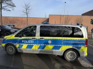 Drei Autos kollidieren auf der Weseler Straße in Münster