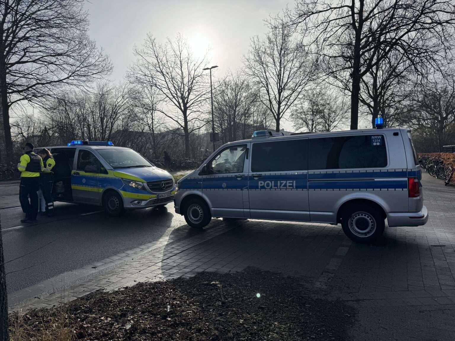 Schwerer Unfall auf der B473 bei Bocholt sorgt für Vollsperrung