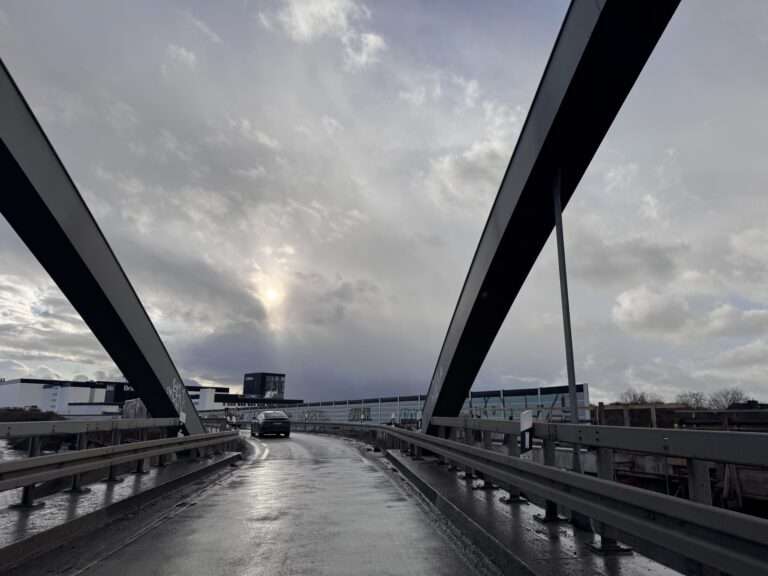 Die neue B 51 Brücke in Münster soll ab 19. Juni frei sein. Voll entlastet wird der Verkehr aber erst später.