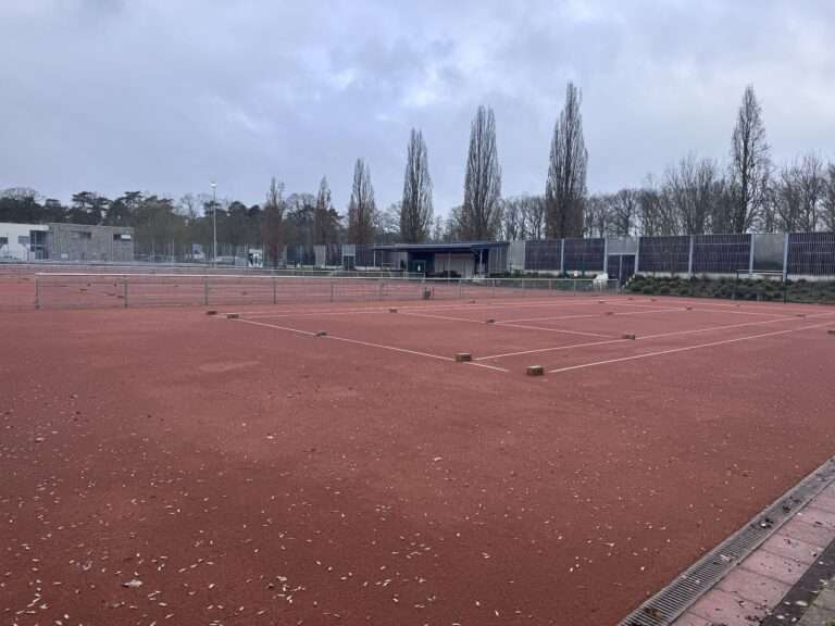 Für das frühere TC-Rot-Weiss-Gelände in Münster gibt es keine Baupläne. Vorgesehen ist eine private Grünflächennutzung.