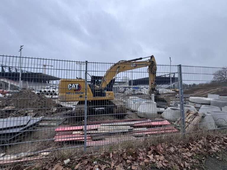 Am Preußenstadion Münster beginnt die nächste Umbauphase: Nordtribüne und Eingangsbereich werden abgerissen.