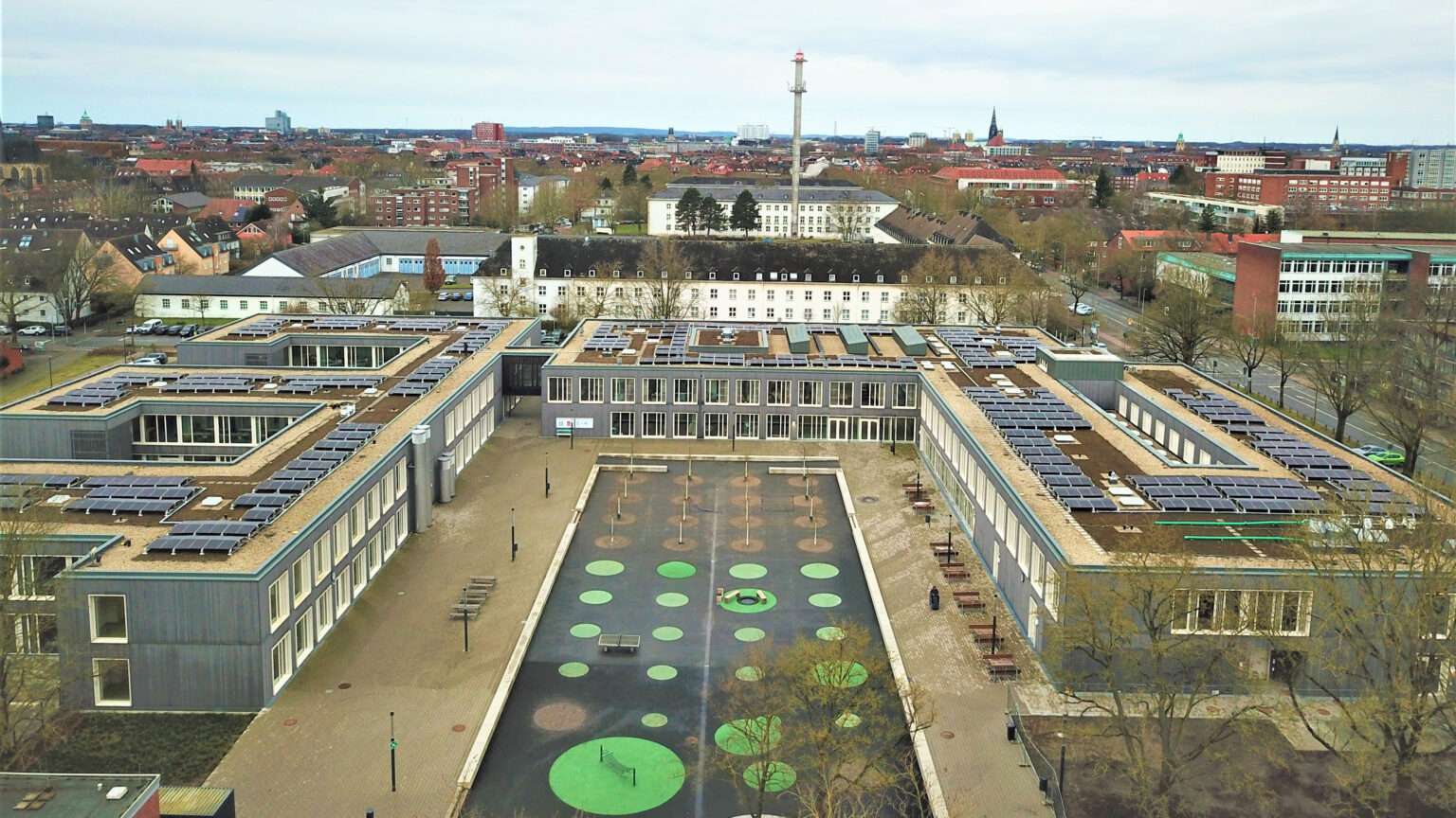 Architekturpreis NRW 2025: Mit dem Grünen Weiler I und der Mathilde Anneke Gesamtschule werden zwei Bauprojekte aus Münster ausgezeichnet.