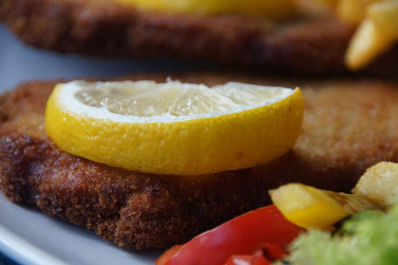 Die besten Schnitzel in Münster: Unsere Favoriten von Kalb bis vegan – Traditionshäuser, Gasthäuser und Imbiss-Tipps im Überblick.
