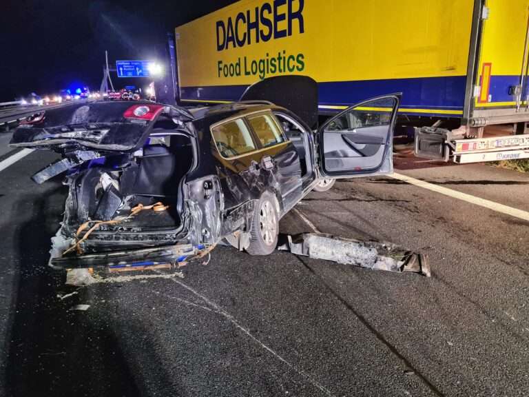 Nach Unfall auf der A98 bei Stockach: Autobahn zeitweise gesperrt