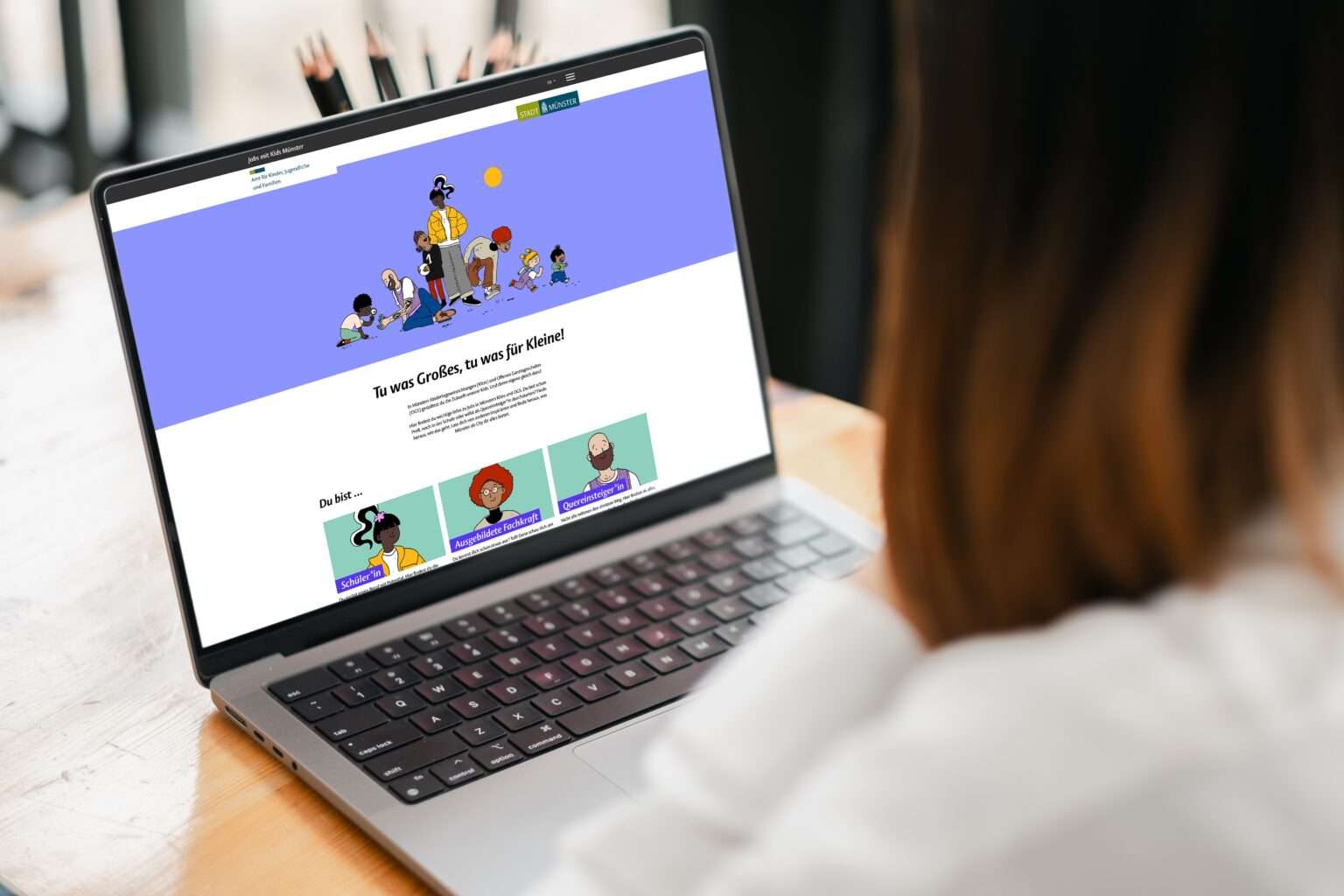 Neue Webseite „Jobs mit Kids“ informiert in Münster über Ausbildungswege und Karrierechancen in Kitas und OGS.