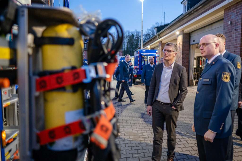 tadt Münster und THW bauen Zusammenarbeit aus. Neue Vereinbarung stärkt Hilfe bei Notlagen wie Starkregen oder Bränden.