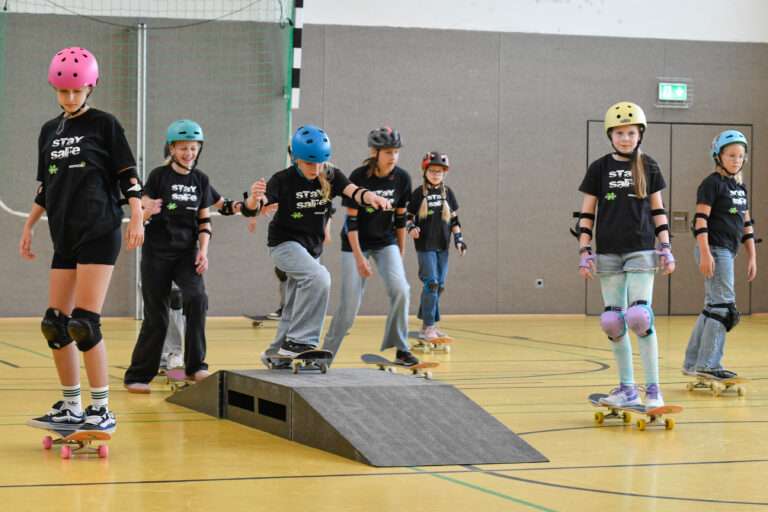 Skateboards statt Klassenzimmeralltag, NRW-Schulprojekt startet wieder