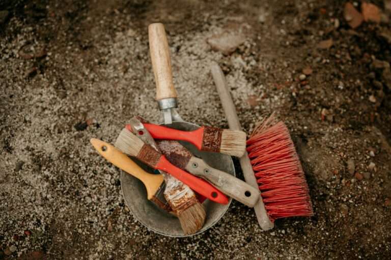 An der Überwasserkirche in Münster wurden zahlreiche Gräber entdeckt. Die Funde werden nun archäologisch untersucht.