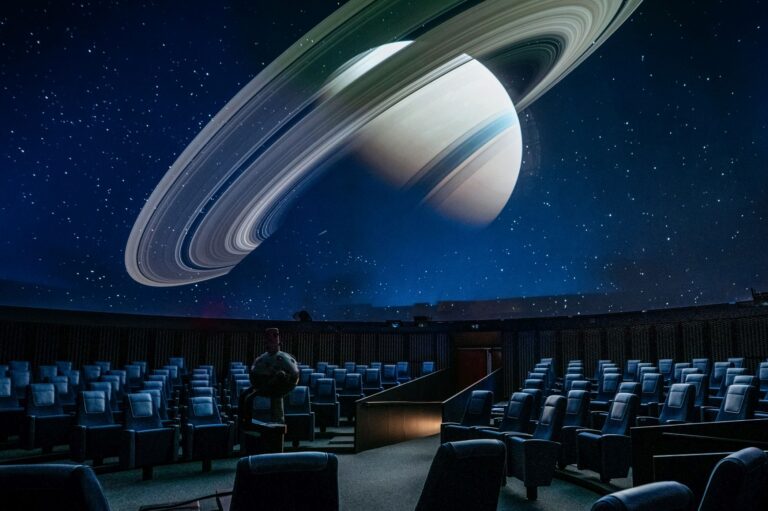 : Das Planetarium Münster bleibt bis 13. Mai 2026 wegen eines Technik-Umbaus geschlossen.