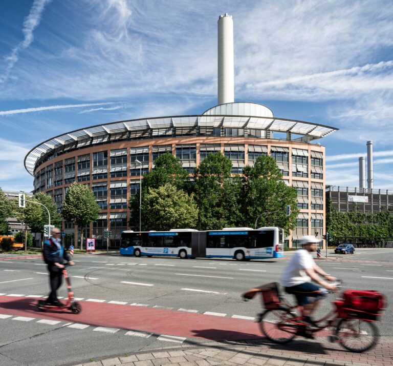 Münster sammelt vom 5. bis 31. Mai Hinweise zum neuen Nahverkehrsplan. Bürger können Ideen zu Buslinien, Taktung und Haltestellen einbringen.
