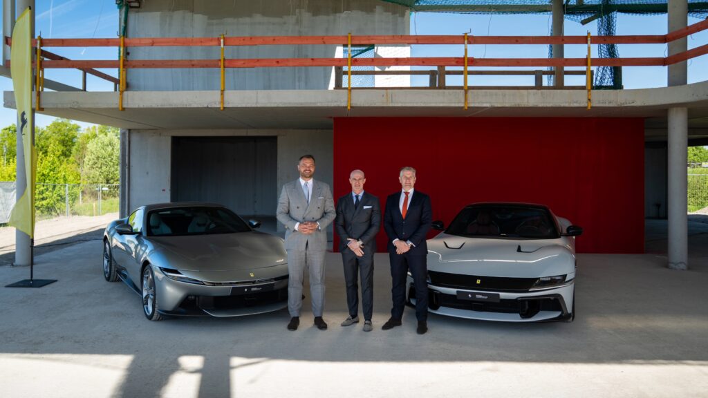 Ferrari Standort Münster nimmt Form an: Lueg Sportivo feiert Richtfest